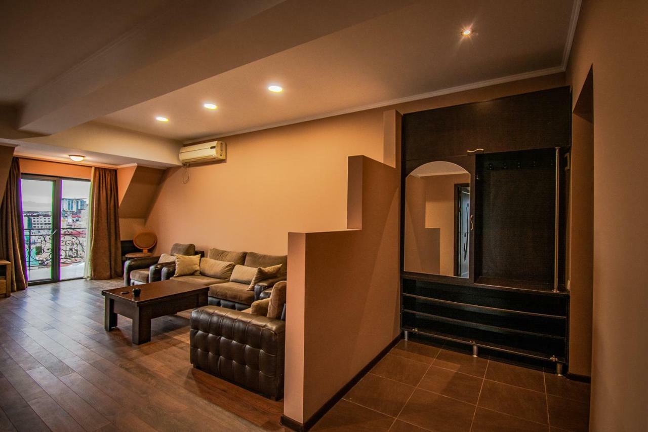 Daros Apartment Batumi Exterior photo